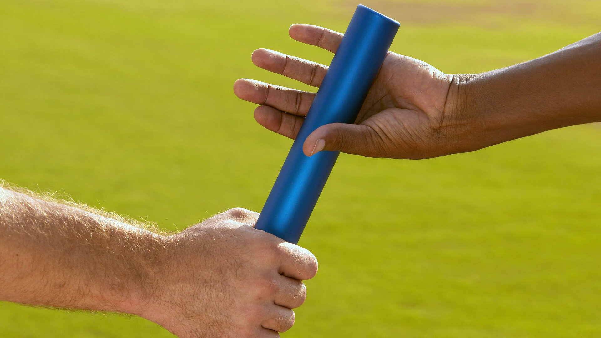 开云体育在线入口-西甲球队使用AI识别对手防线结构变化的技术路径分析,西甲防守